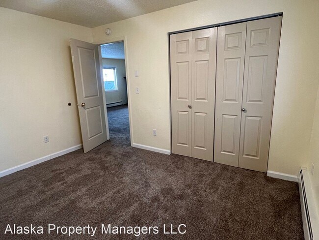 Building Photo - 2 br, 1 bath House - 8861 Cordell Cir #5