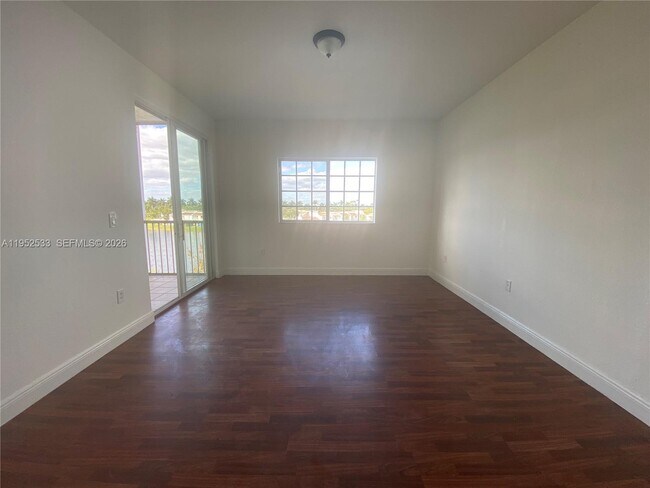 Building Photo - 10700 NW 66th St