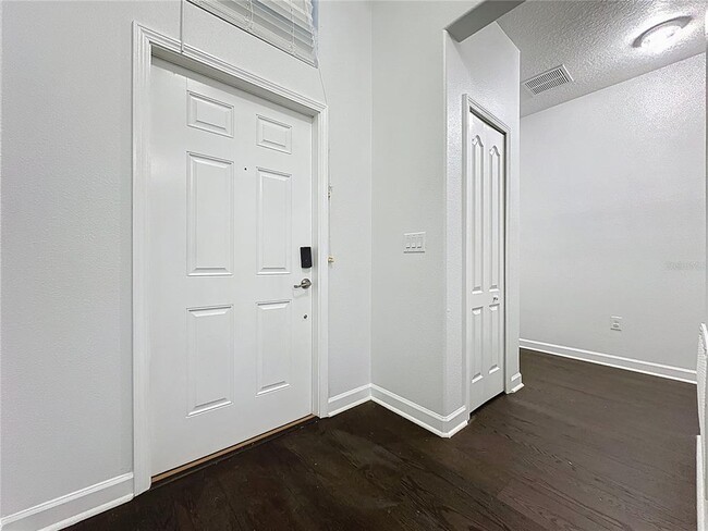 Building Photo - 5218 Cortland Dr