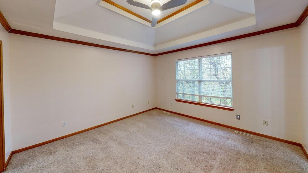 Building Photo - 13804 E 50th St