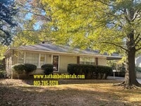 Building Photo - Single family-3 bedroom/2 bath