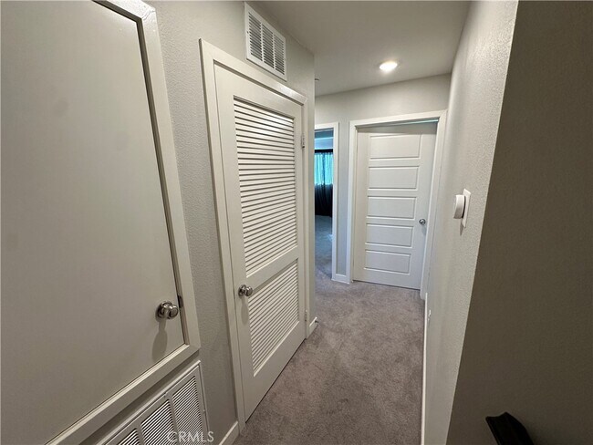 Building Photo - 12808 Watt Ln