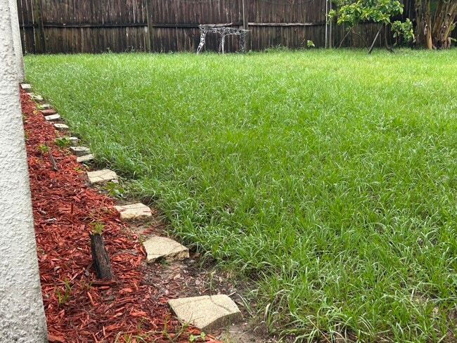 Building Photo - 1752 Cambridge Village Ct