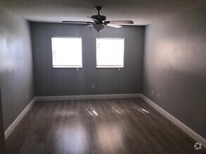 Building Photo - Beautiful Fully Renovated 4 Beds/2Baths