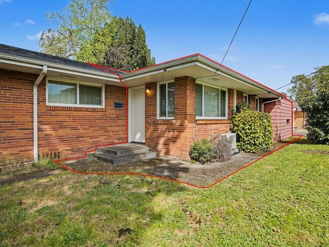 Building Photo - CHASD02