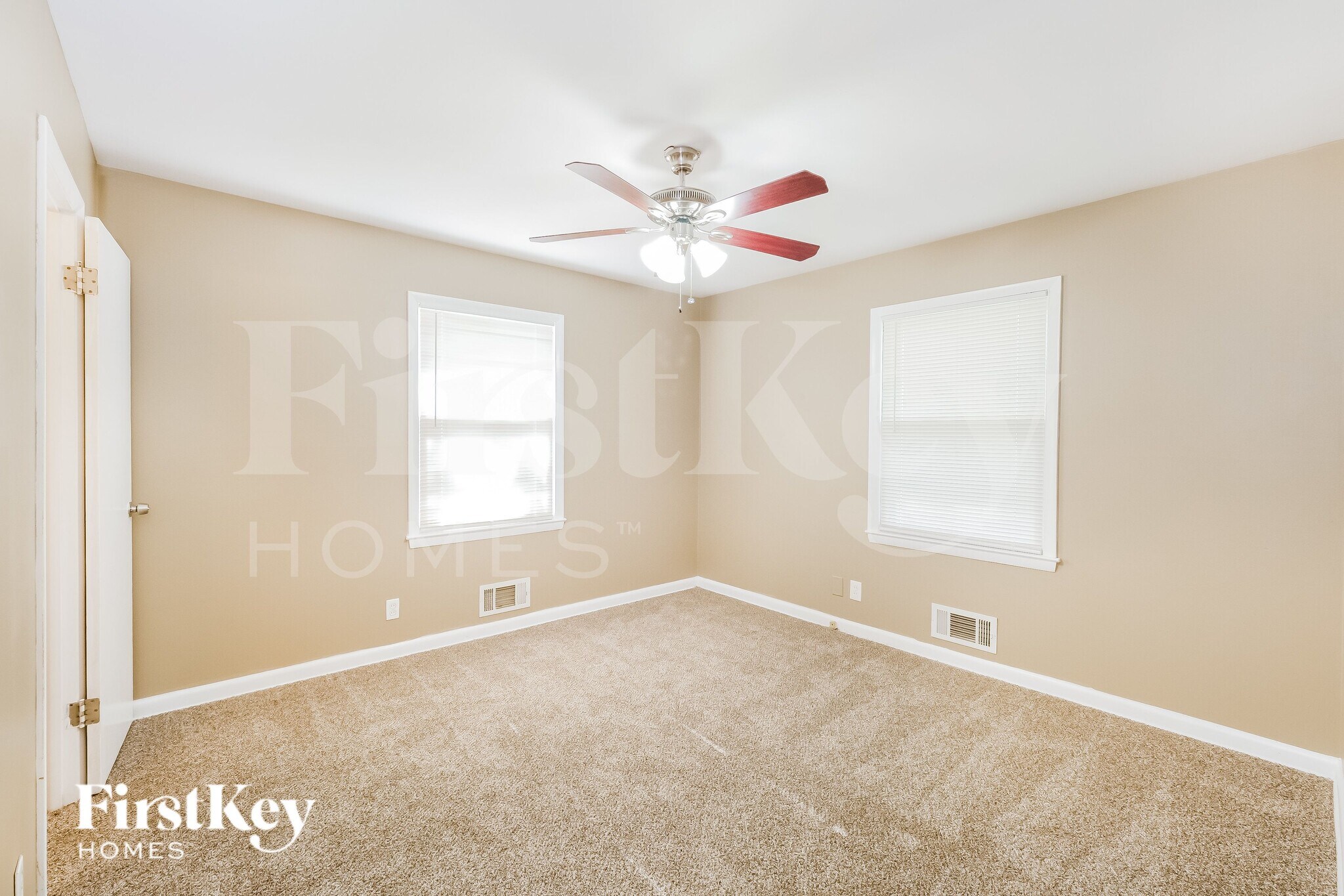 Building Photo - 4837 Overton Ave