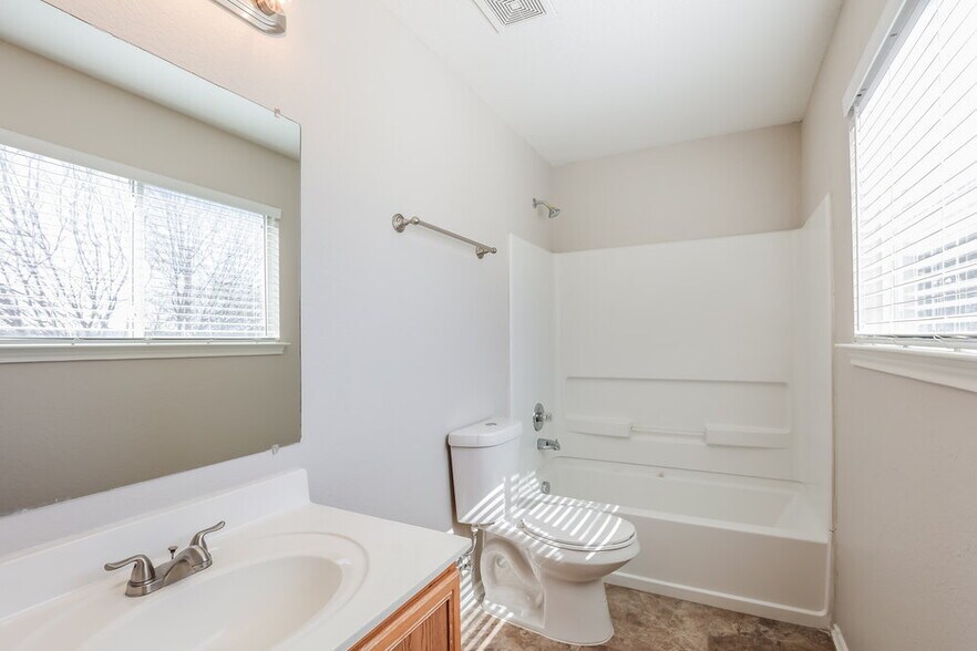 Building Photo - 6734 Benke Farm