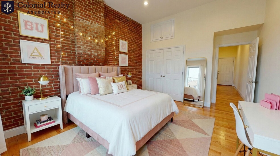 Building Photo - 25 St Marys Ct