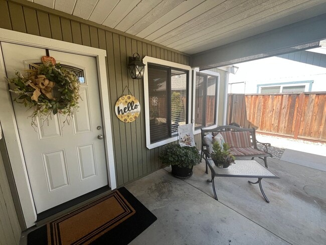 Building Photo - Charming 3/2 Home in Woodland-$500.00 OFF ...