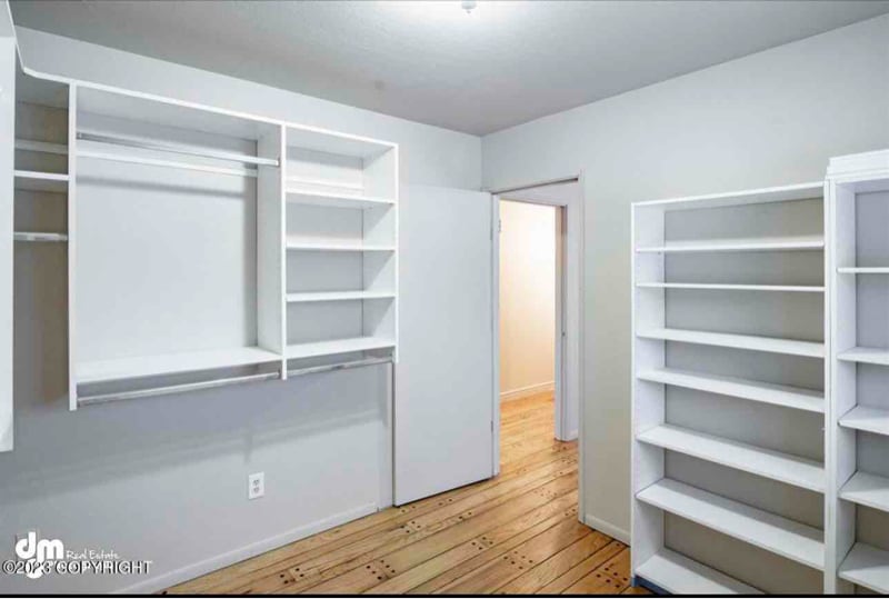 Building Photo - 2807 Turnagain St