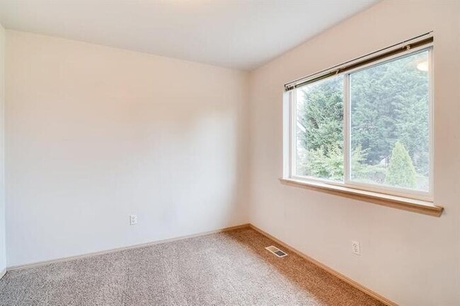 Building Photo - 507 Corrin Avenue Northwest, Orting, WA, 9...