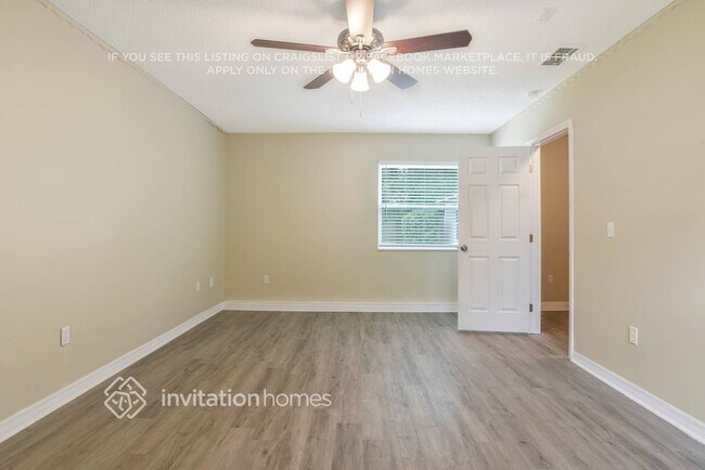 Building Photo - 974 Treadway Dr