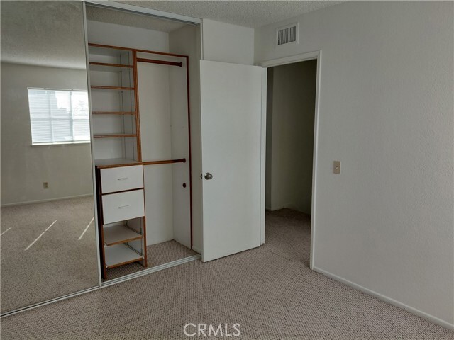 Building Photo - 902 Chaparral Dr