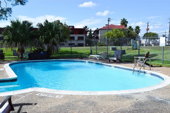 Building Photo - 4011 NASA Road 1