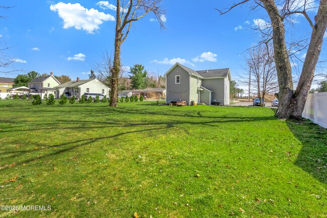 Building Photo - 26 Toms River Rd