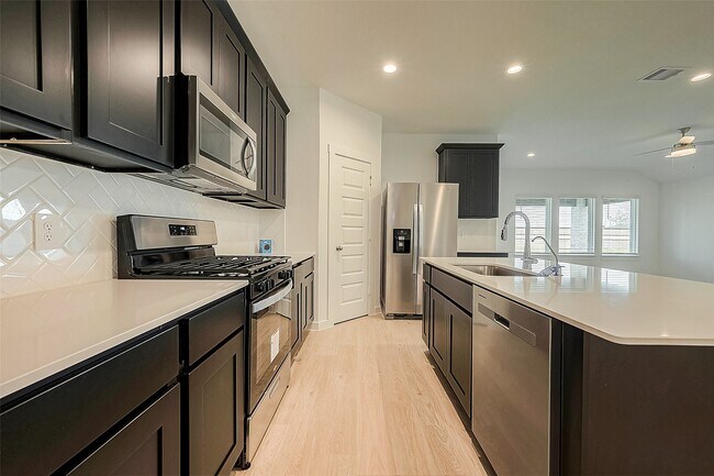 Building Photo - 4210 Harvest Creek Cr