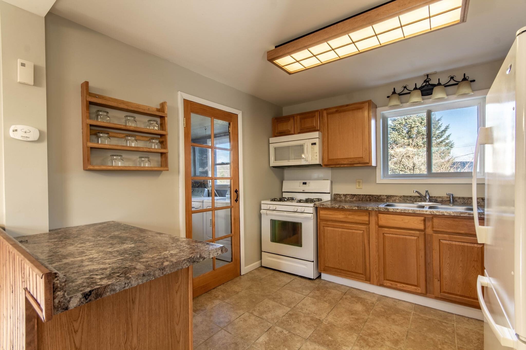 Building Photo - 393 N Colorado Ave