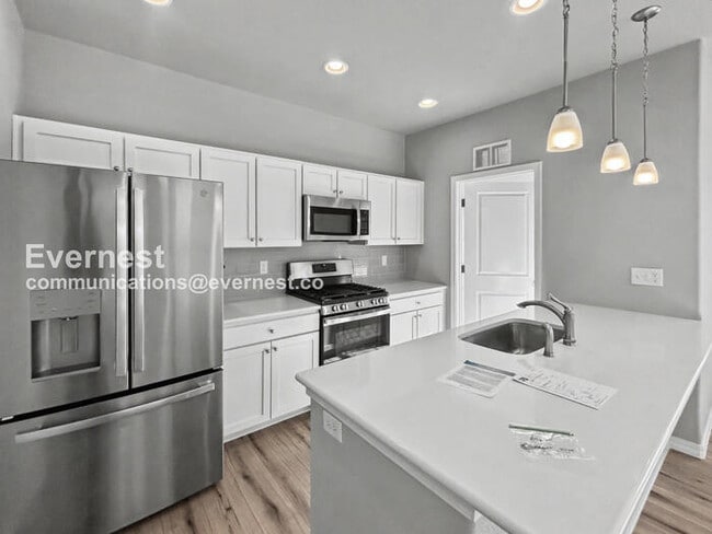 Building Photo - 4447 Samaritan Lp