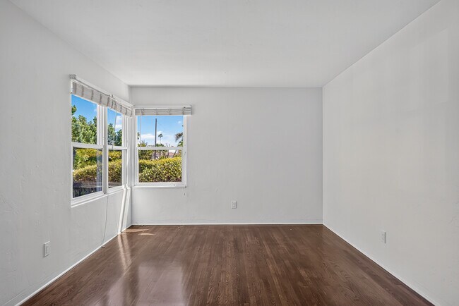 Building Photo - 3626 Highland Ave