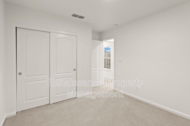 Building Photo - 288 W Fauna Ave