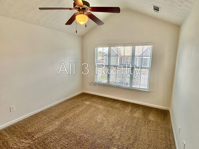 Building Photo - 6524 Mallard Cove Ln