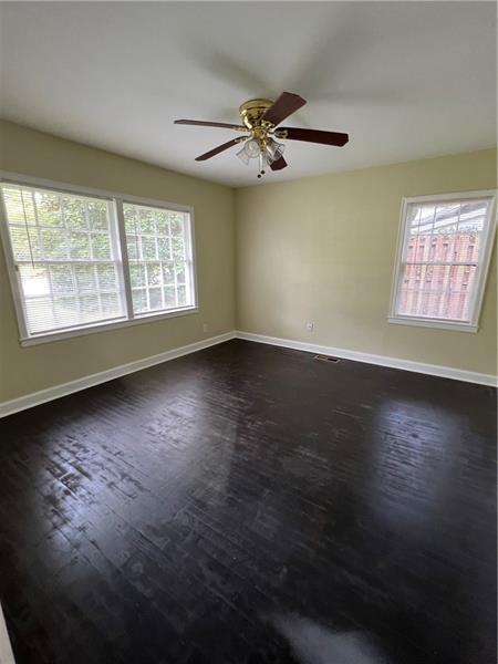 Building Photo - 2042 E Roxboro Rd NE