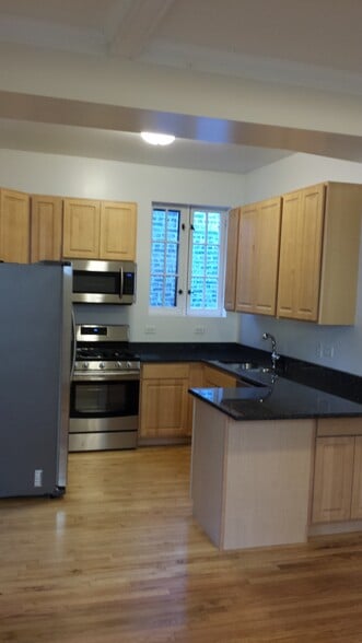 Kitchen 1st Floor - 1228 W Columbia Ave