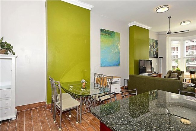 Building Photo - 817 6th St NW