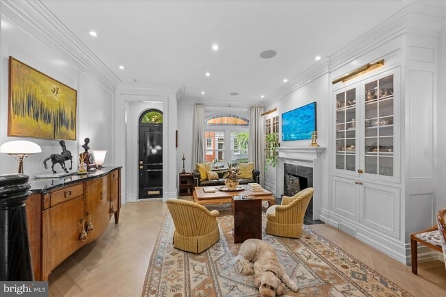 Building Photo - 1524 Swann St NW