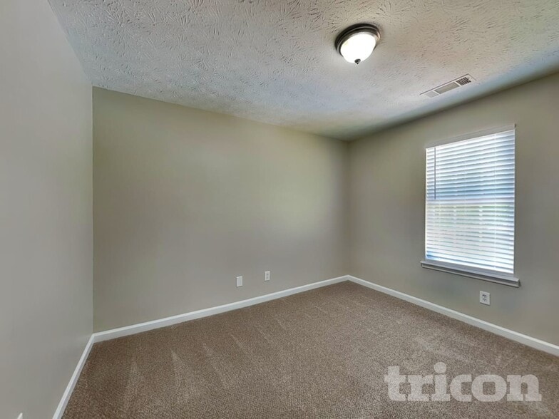 Building Photo - 760 Country Lake Ct