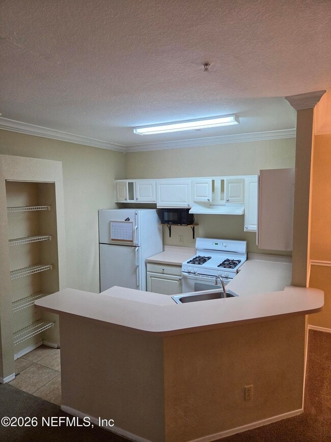 Building Photo - 13810 Sutton Park Dr N