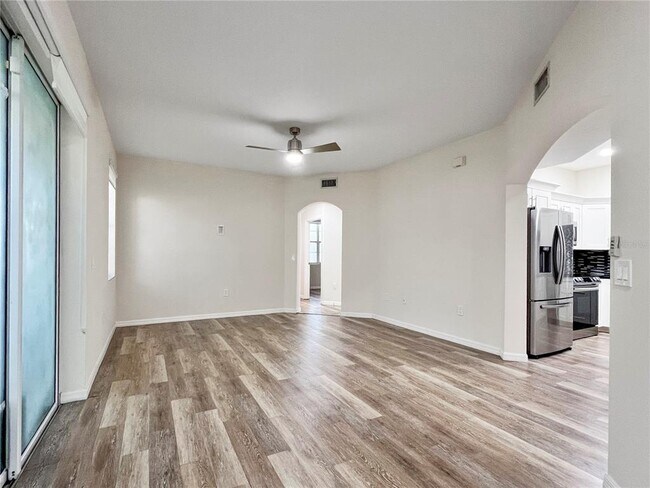 Building Photo - 6412 Rosefinch Ct