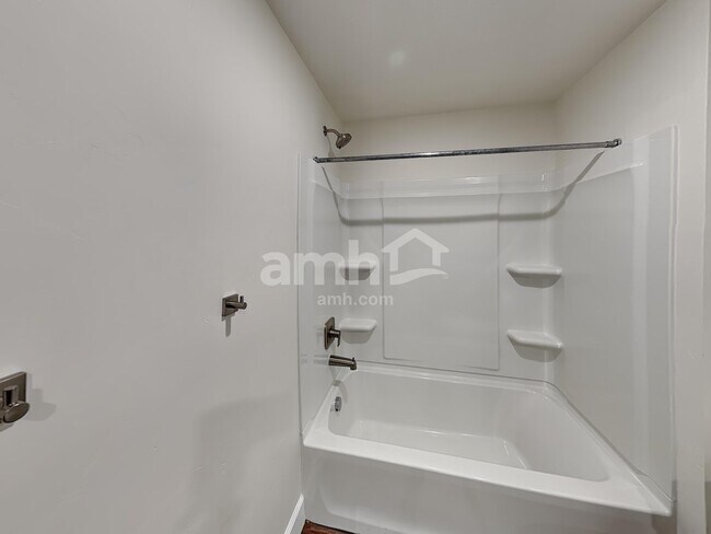 Building Photo - 5936 Verdigris Dr