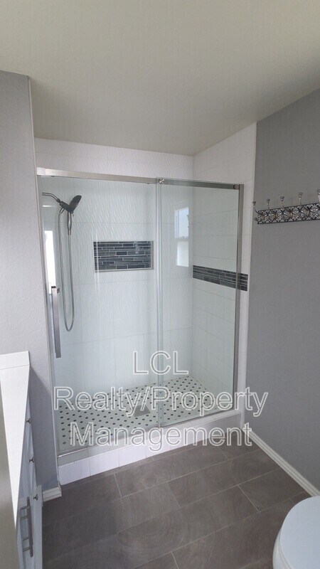 Building Photo - 27586 Calle Ladera