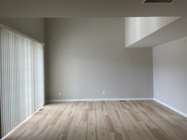Building Photo - 8401 Towne Center Cir
