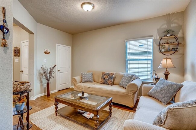 Building Photo - 5109 Winsbury Dr