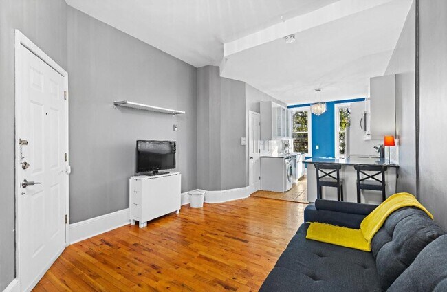 Building Photo - 244 Webster Ave