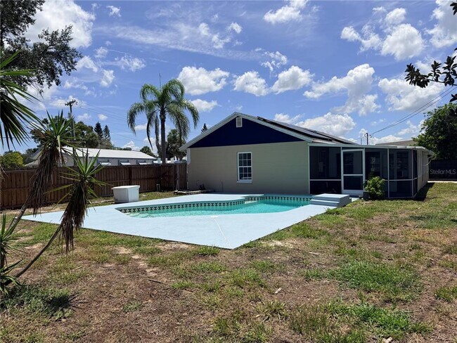 Building Photo - 208 Flamingo Dr