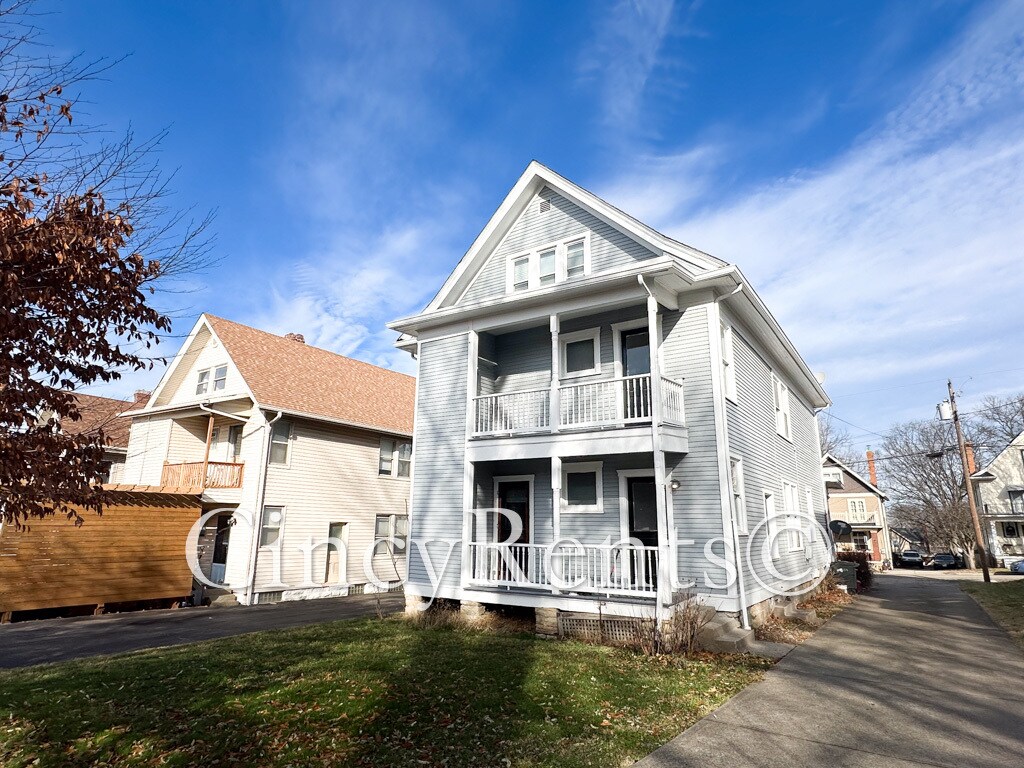 Building Photo - 2217 Feldman Ave