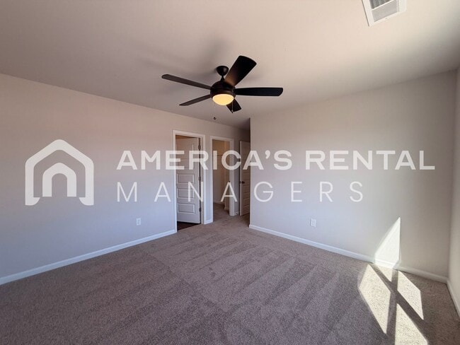 Building Photo - Modern Two Story Living in Lincoln, AL! Sign a 13-month lease by 3/31/2026 and receive a leasing ...