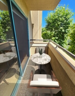 Interior Photo - 1444 Saltair Ave
