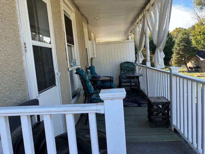 Building Photo - 1121 Hamilton Blvd