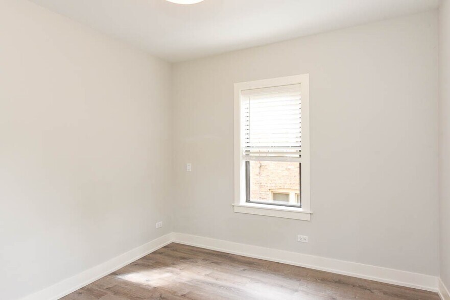 Building Photo - 1148 Maple Ave