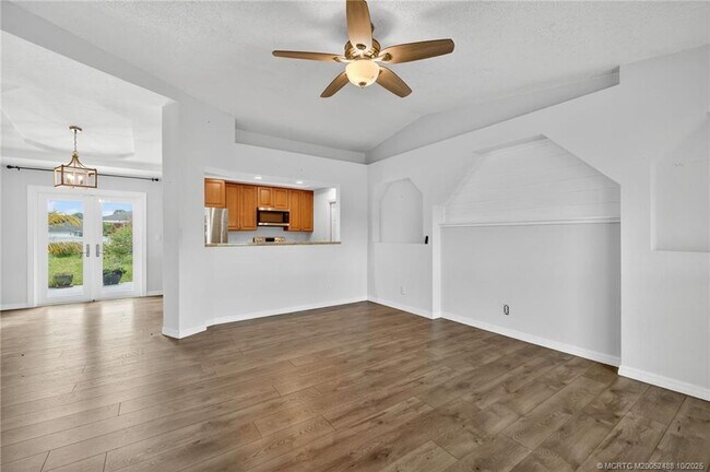 Building Photo - 3171 SW Crumpacker St