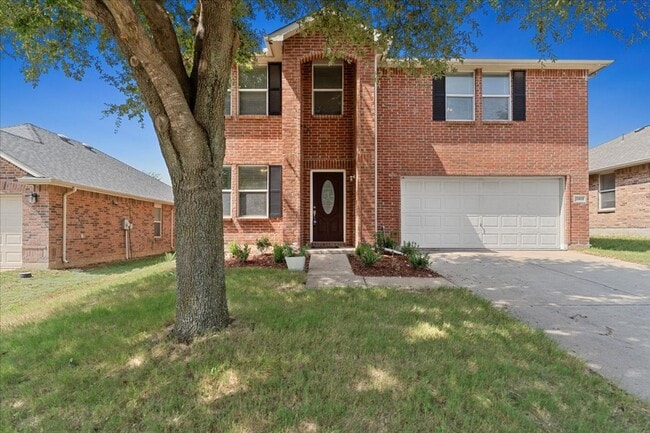 Primary Photo - Move in ready! 3-bed 2.5-bath 2354 sqft 2-...