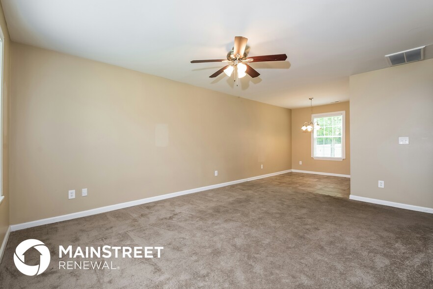 Building Photo - 8233 Wynewood Ct