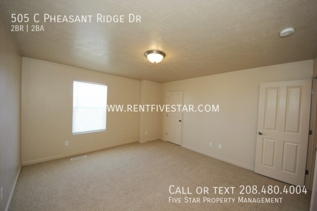 Building Photo - 505 C Pheasant Ridge Dr