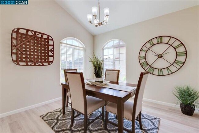 Building Photo - WONDERFUL SINGLE STORY DISCOVERY BAY CUL DE SAC LOCATION! COMPLETELY REMODELED HOME!!