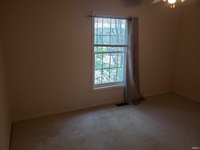 Building Photo - 3471 S Oaklawn Cir