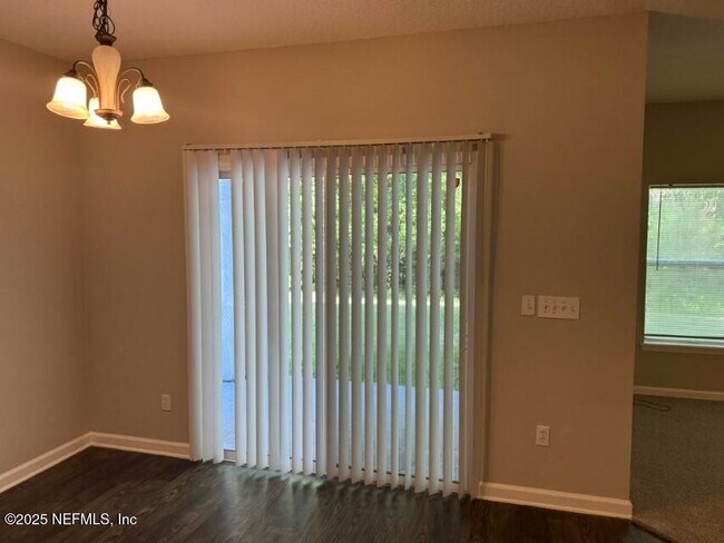 Building Photo - 14014 Summer Breeze Dr